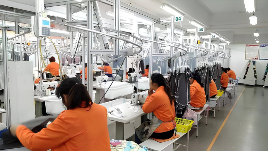 Private Label Clothing Manufacturing: The Complete Process and Industry Jargon Explained(pic1)